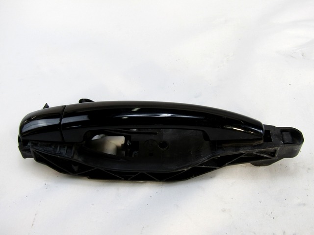 ZUNANJA KLJUKA ZADNJA DESNA VRATA OEM N. 9672961080 ORIGINAL REZERVNI DEL PEUGEOT 308 4A 4B 4C 4E 4H MK1 BER/SW/CC (2007 - 2013) DIESEL LETNIK 2012