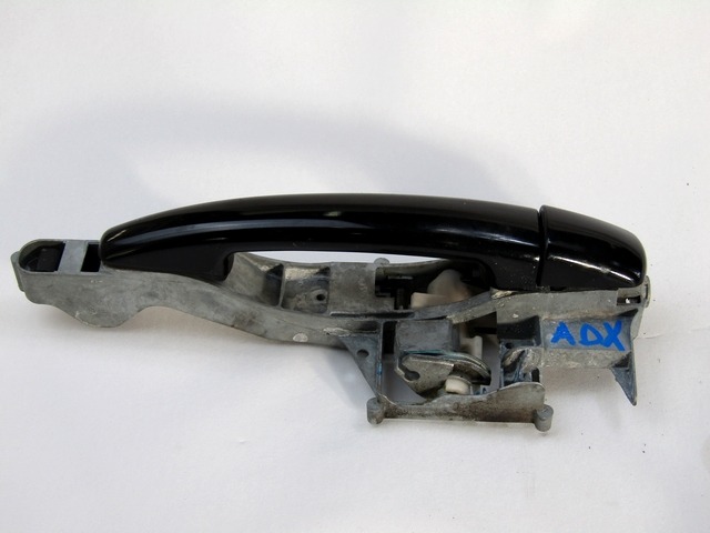 ZUNANJA KLJUKA SPREDNJA DESNA VRATA OEM N. 9680168580 ORIGINAL REZERVNI DEL PEUGEOT 308 4A 4B 4C 4E 4H MK1 BER/SW/CC (2007 - 2013) DIESEL LETNIK 2012