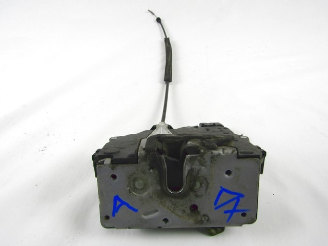 CENTRALNI ZAKLEP SPREDNJIH VRAT  OEM N. 55701964 ORIGINAL REZERVNI DEL FIAT GRANDE PUNTO 199 (2005 - 2012) DIESEL LETNIK 2006