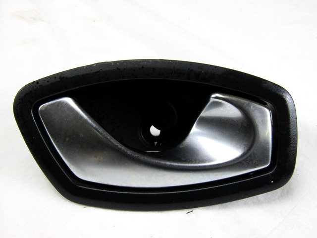 NOTRANJA KLJUKA  OEM N. 826720001R ORIGINAL REZERVNI DEL RENAULT CLIO BH KH MK4 (2012 - 2019)BENZINA LETNIK 2015