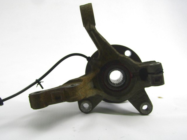 VRTLJIVI LEZAJ DESNO / PESTO KOLESA Z LEZAJEM SPREDAJ OEM N. 1544566 ORIGINAL REZERVNI DEL FORD FIESTA CB1 CNN MK6 (09/2008 - 11/2012) BENZINA/GPL LETNIK 2010