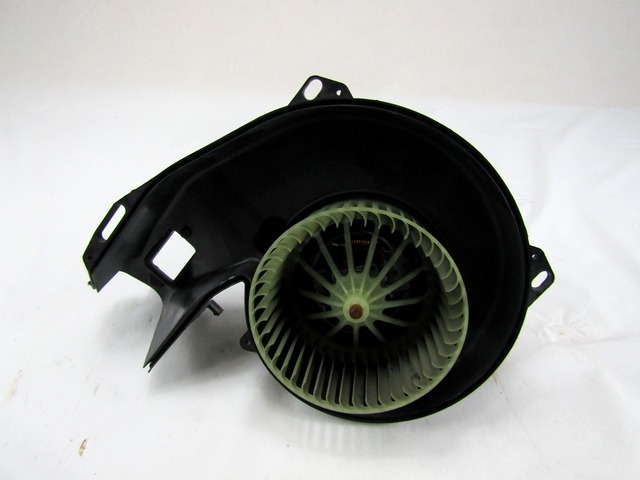 VENTILATOR  KABINE  OEM N. 13124703 ORIGINAL REZERVNI DEL OPEL MERIVA A X03 R (2006 - 2010) BENZINA/GPL LETNIK 2010