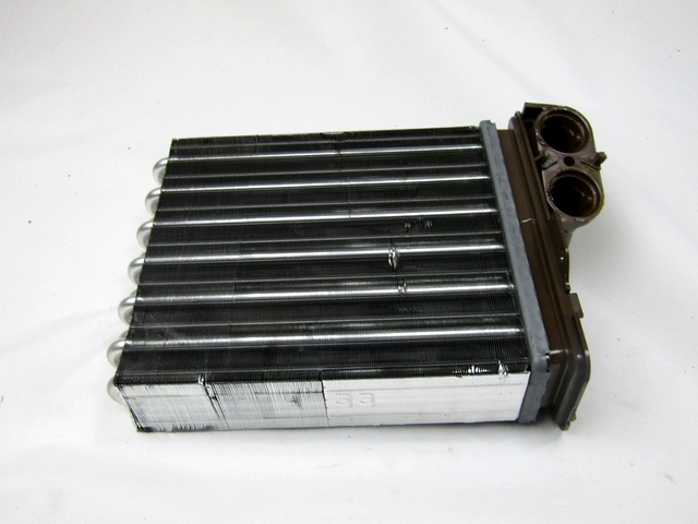 GRELEC RADIATORJA OEM N. 6001547484 ORIGINAL REZERVNI DEL DACIA LOGAN MK1 (2004 - 2013) BENZINA LETNIK 2012