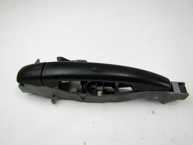 ZUNANJA KLJUKA ZADNJA DESNA VRATA OEM N. 9684559980 ORIGINAL REZERVNI DEL PEUGEOT 5008 0U 0E MK1 (2009 - 2013) DIESEL LETNIK 2010