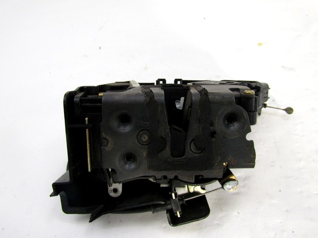 CENTRALNO ZAKLEPANJE PREDNIH LEVIH VRAT OEM N. 4896707 ORIGINAL REZERVNI DEL FORD FOCUS CMAX DM2 MK1 (10/2003 - 03/2007) DIESEL LETNIK 2004