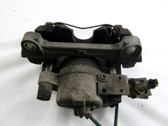 SPREDNJE LEVE ZAVORNE CELJUSTI  OEM N. 7701049762 ORIGINAL REZERVNI DEL RENAULT LAGUNA BG0/1 KG0/1 MK2 BER/SW (11/2000 - 12/2004) DIESEL LETNIK 2002