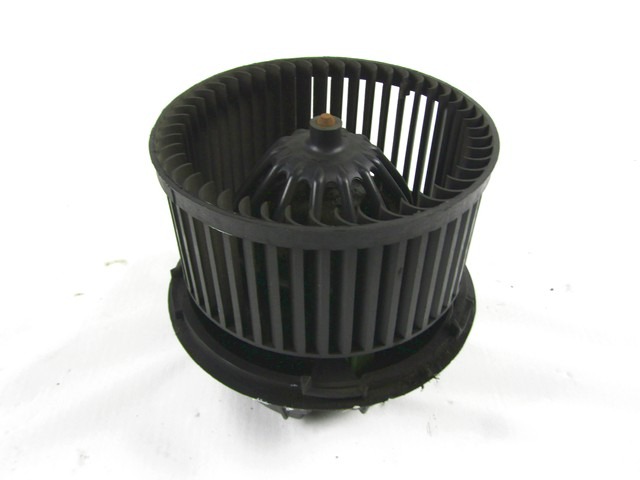 VENTILATOR  KABINE  OEM N. 6001547487 ORIGINAL REZERVNI DEL DACIA SANDERO MK1 (2008 - 2012) BENZINA/GPL LETNIK 2011