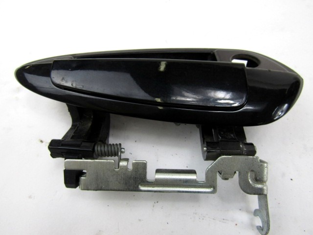 ZUNANJA KLJUKA SPREDNJA DESNA VRATA OEM N. 735470863 ORIGINAL REZERVNI DEL FIAT GRANDE PUNTO 199 (2005 - 2012) BENZINA LETNIK 2006