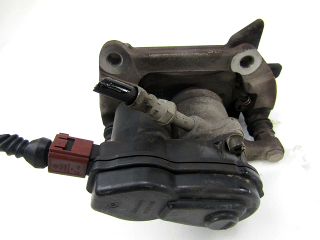 ZADNJE DESNE ZAVORNE CELJUSTI  OEM N. 8K0615404B ORIGINAL REZERVNI DEL AUDI A4 B8 8K2 BER/SW/CABRIO (2007 - 11/2015) DIESEL LETNIK 2010