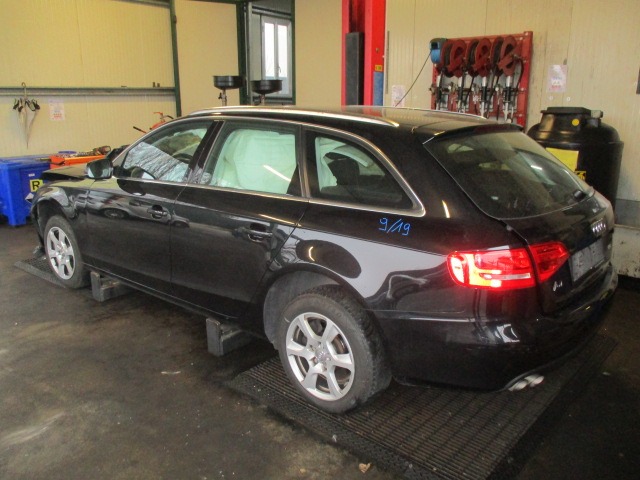 AUDI A4 SW 2.0 D 105KW AUT 5P (2011) RICAMBI IN MAGAZZINO