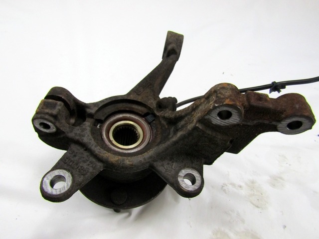 LEVI VRTLJIVI LEZAJ / PESTO KOLESA Z LEZAJEM SPREDAJ OEM N. 1771021 ORIGINAL REZERVNI DEL FORD FIESTA CB1 CNN MK6 (09/2008 - 11/2012) BENZINA/GPL LETNIK 2010