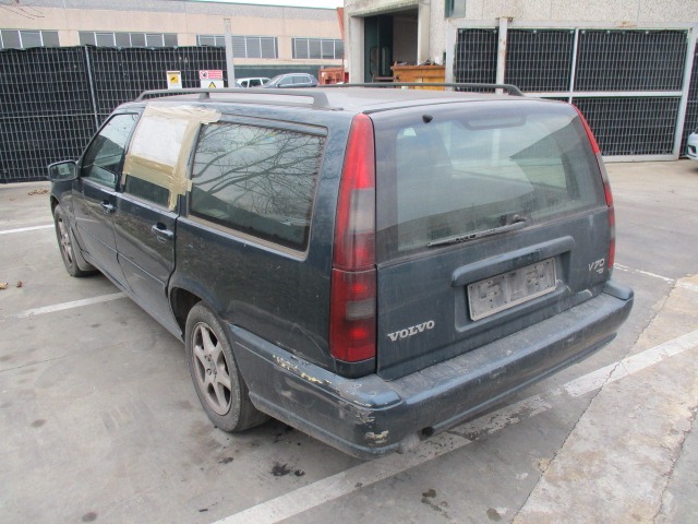 VOLVO V70 SW 2.5 D 103KW 5M 5P (1998) RICAMBI IN MAGAZZINO