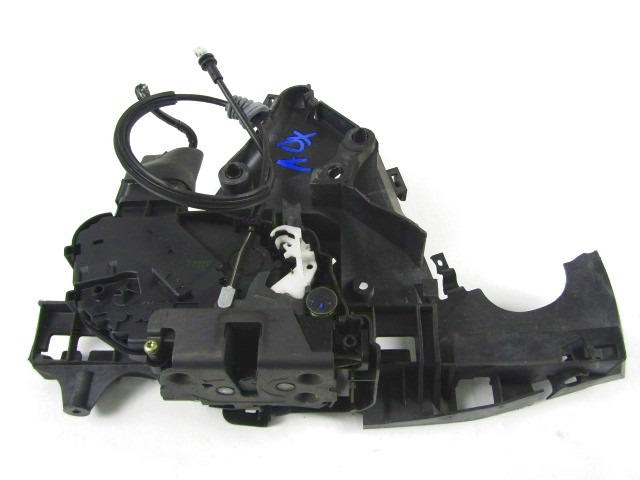 CENTRALNI ZAKLEP SPREDNJIH VRAT  OEM N. 30699793 ORIGINAL REZERVNI DEL VOLVO V50 545 (2004 - 05/2007) DIESEL LETNIK 2005