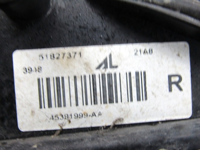 DESNA MEGLENKA OEM N. 51827371 ORIGINAL REZERVNI DEL FIAT CROMA 194 MK2 R (11-2007 - 2010) DIESEL LETNIK 2008