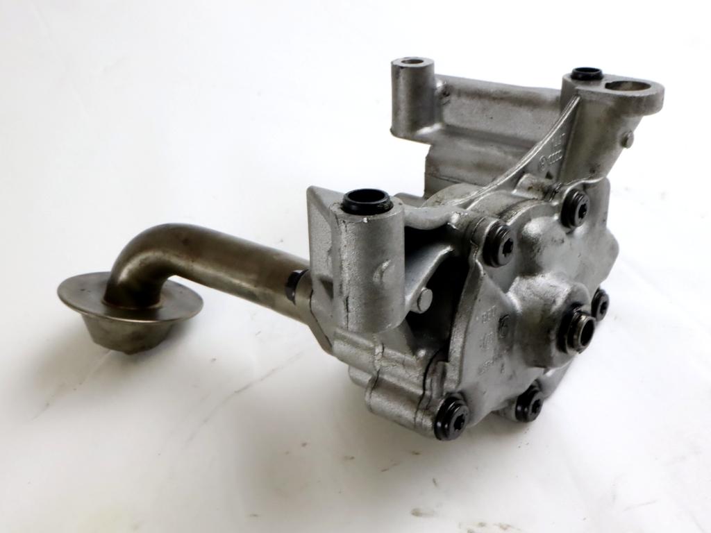 PUMPA OLJA OEM N. 03G115105 ORIGINAL REZERVNI DEL VOLKSWAGEN GOLF PLUS 5M1 521 MK1 (2004 - 2009) DIESEL LETNIK 2007