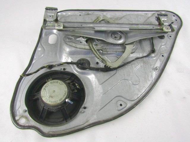 ROCNI SISTEM ZA DVIGOVANJE ZADNJEGA STEKLA  OEM N. 18519 Meccanismo alzacristallo porta posteriore ma ORIGINAL REZERVNI DEL FORD FOCUS DA HCP DP MK2 BER/SW (2005 - 2008) DIESEL LETNIK 2005