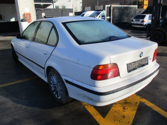 BMW SERIE 5 530D E39 3.0 D 135KW AUT 5P (1999) RICAMBI IN MAGAZZINO