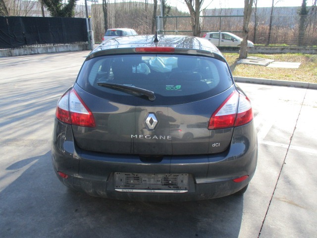 RENAULT MEGANE 1.5 D 81KW 6M 5P (2011) RICAMBI IN MAGAZZINO