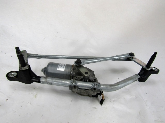 MOTORCEK PREDNJIH BRISALCEV OEM N. W0009106 ORIGINAL REZERVNI DEL ALFA ROMEO MITO 955 (2008 - 2018) BENZINA LETNIK 2014