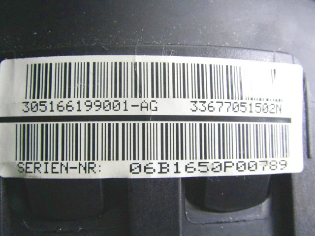 KIT AIRBAG KOMPLET OEM N. 58168 KIT AIRBAG COMPLETO ORIGINAL REZERVNI DEL BMW SERIE 1 BER/COUPE/CABRIO E81/E82/E87/E88 (2003 - 2007) BENZINA LETNIK 2006