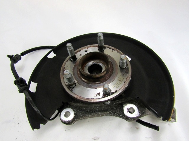 VRTLJIVI LEZAJ DESNO / PESTO KOLESA Z LEZAJEM SPREDAJ OEM N. 13319481 ORIGINAL REZERVNI DEL OPEL ASTRA J P10 5P/3P/SW (2010 - 2015) BENZINA LETNIK 2014