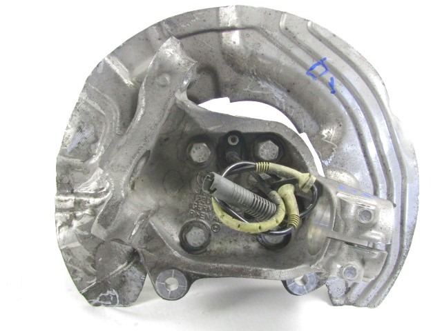 VRTLJIVI LEZAJ DESNO / PESTO KOLESA Z LEZAJEM SPREDAJ OEM N. 31216764444 ORIGINAL REZERVNI DEL BMW SERIE 3 BER/SW/COUPE/CABRIO E90/E91/E92/E93 (2005 -2009) BENZINA LETNIK 2006