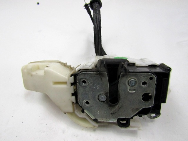 CENTRALNO ZAKLEPANJE PREDNIH LEVIH VRAT OEM N. 50513056 ORIGINAL REZERVNI DEL ALFA ROMEO 159 939 BER/SW (2005 - 2013) DIESEL LETNIK 2006