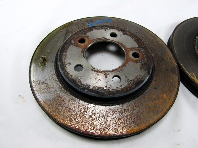 SPREDNJI ZAVORNI DISKI OEM N. 04721820AE ORIGINAL REZERVNI DEL CHRYSLER VOYAGER NS GS MK3 (1996 - 2000) DIESEL LETNIK 2000