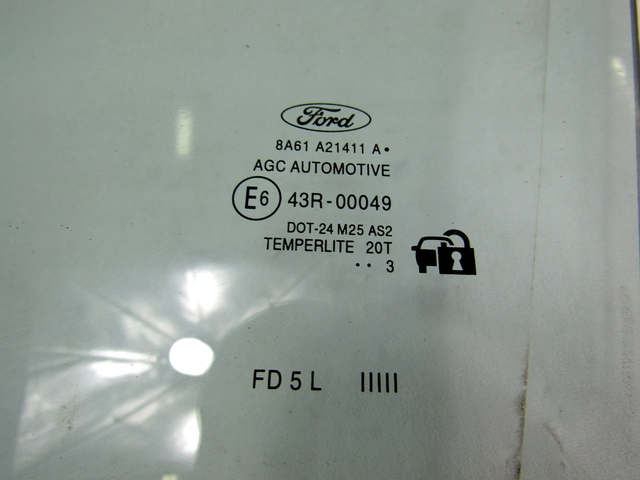 STEKLO SPREDNJIH LEVIH VRAT OEM N. 8A61-A21411-A ORIGINAL REZERVNI DEL FORD FIESTA CB1 CNN MK6 (09/2008 - 11/2012) DIESEL LETNIK 2011