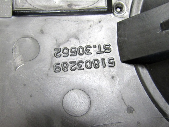 NOTRANJE OKRASNE LETVE  OEM N. 51803290 ORIGINAL REZERVNI DEL FIAT 500 CINQUECENTO 312 MK3 (2007 - 2015) DIESEL LETNIK 2008