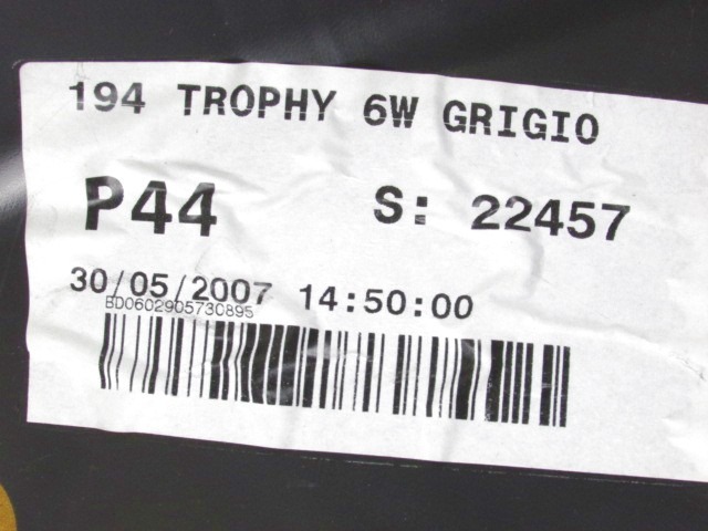 LATVIJSKI STRANSKI SEDEZI ZA ZADNJE SEDEZE OEM N. 184643160 ORIGINAL REZERVNI DEL FIAT CROMA 194 MK2 (2005 - 10/2007)  DIESEL LETNIK 2007