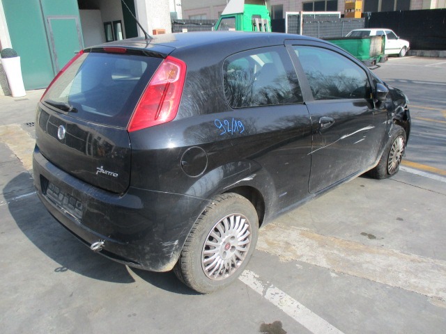 FIAT GRANDE PUNTO 1.3 D 66KW 6M 3P (2008) RICAMBI IN MAGAZZINO