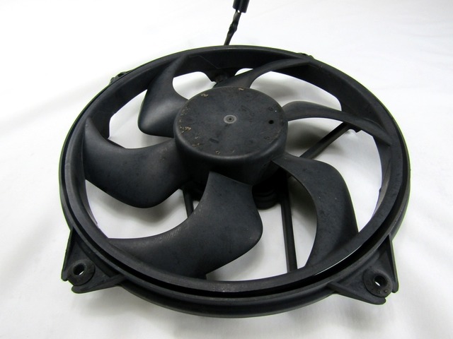 VENTILATOR HLADILNIKA OEM N. 1253A9 ORIGINAL REZERVNI DEL PEUGEOT 307 3A/B/C/E/H BER/SW/CABRIO (2001 - 2009) DIESEL LETNIK 2006