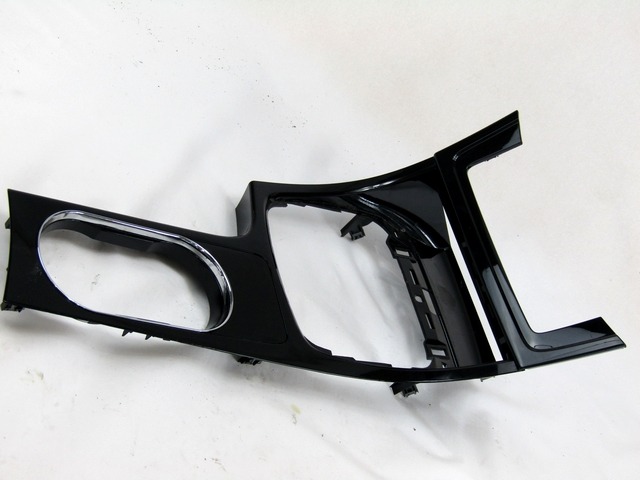 SREDINSKA KONZOLA  OEM N. 8S71A045H20 ORIGINAL REZERVNI DEL FORD MONDEO BA7 MK3 BER/SW (2007 - 8/2010) DIESEL LETNIK 2009