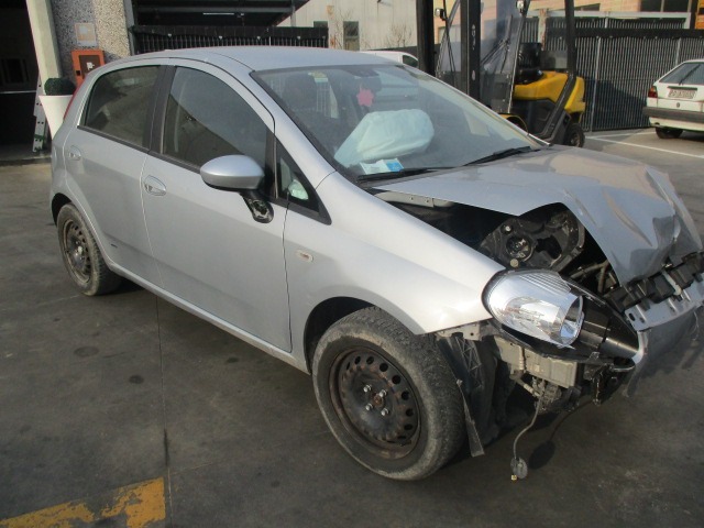 FIAT GRANDE PUNTO 1.2 B 48KW 5M 5P (2007) RICAMBI IN MAGAZZINO