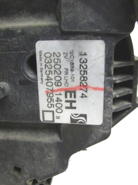 CENTRALNI ZAKLEP SPREDNJIH VRAT  OEM N. 13258274 ORIGINAL REZERVNI DEL OPEL CORSA D S07 (2006 - 2011) DIESEL LETNIK 2009