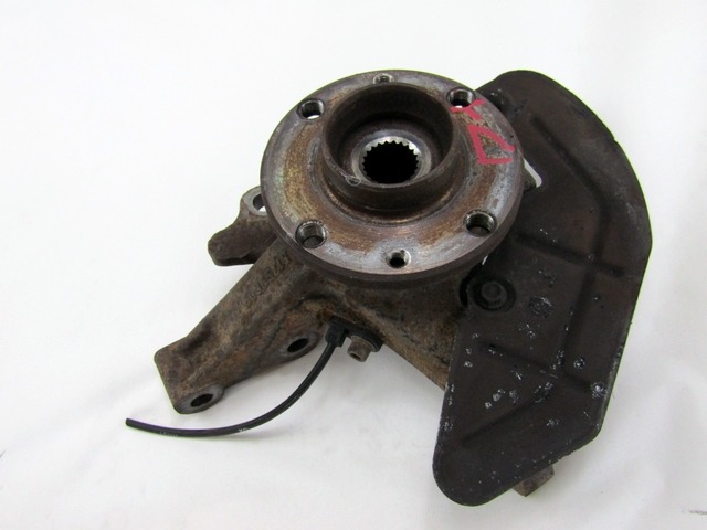 VRTLJIVI LEZAJ DESNO / PESTO KOLESA Z LEZAJEM SPREDAJ OEM N. 51759680 ORIGINAL REZERVNI DEL FIAT DOBLO 223 MK1 R (2005 - 2009) BENZINA/METANO LETNIK 2008