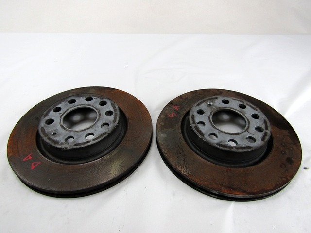 SPREDNJI ZAVORNI DISKI OEM N. 1K0615301AS ORIGINAL REZERVNI DEL VOLKSWAGEN CADDY 2KB 2KJ 2CB 2CJ MK3 (2004 - 2010)DIESEL LETNIK 2006