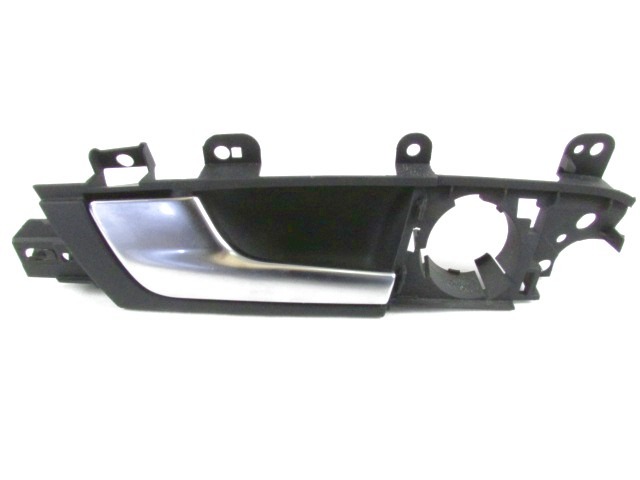 NOTRANJA KLJUKA  OEM N. 8P4839019D ORIGINAL REZERVNI DEL AUDI A3 MK2R 8P 8PA 8P1 8P7 (2008 - 2012)DIESEL LETNIK 2010