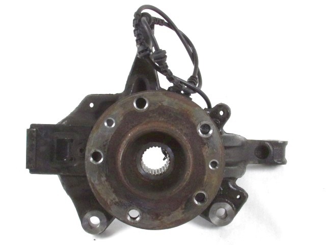 VRTLJIVI LEZAJ DESNO / PESTO KOLESA Z LEZAJEM SPREDAJ OEM N. 400147163R ORIGINAL REZERVNI DEL RENAULT MEGANE MK3 BZ0/1 B3 DZ0/1 KZ0/1 BER/SPORTOUR/ESTATE (2009 - 2015) DIESEL LETNIK 2013