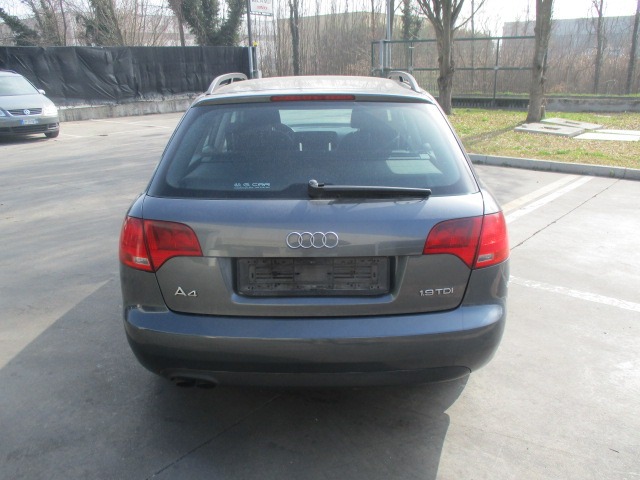 AUDI A4 SW 1.9 D 85KW 5M 5P (2006) RICAMBI IN MAGAZZINO