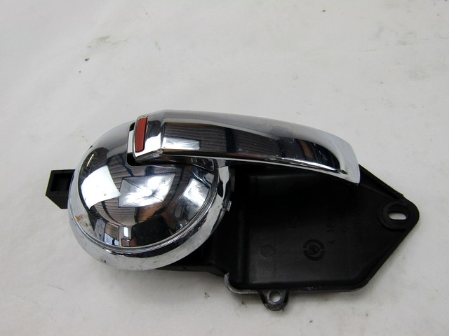 NOTRANJA KLJUKA  OEM N. 71749972 ORIGINAL REZERVNI DEL FIAT 500 CINQUECENTO 312 MK3 (2007 - 2015) DIESEL LETNIK 2008