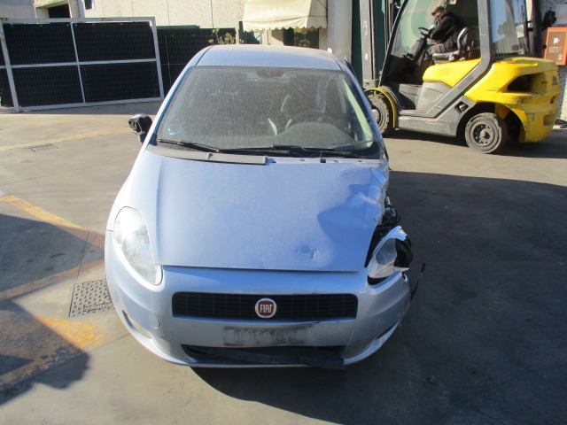 FIAT GRANDE PUNTO 1.2 B 48KW 5M 5P (2008) RICAMBI IN MAGAZZINO 