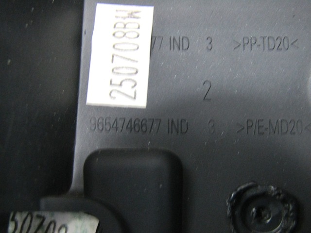 MONTA?NI DELI /  ARMATURNE PLOSCE SPODNJI OEM N. 9650082677 ORIGINAL REZERVNI DEL PEUGEOT 207 / 207 CC WA WC WD WK (2006 - 05/2009) DIESEL LETNIK 2008