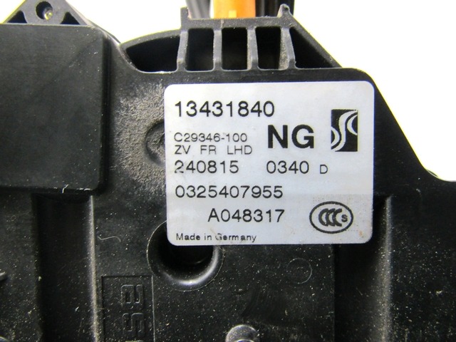 CENTRALNI ZAKLEP SPREDNJIH VRAT  OEM N. 13431840 ORIGINAL REZERVNI DEL OPEL CORSA E X15 (2014 - 2019)DIESEL LETNIK 2015