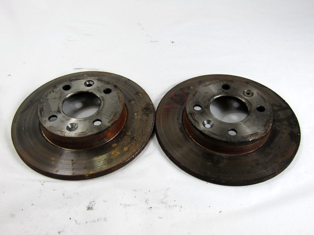 SPREDNJI ZAVORNI DISKI OEM N. 7701204282 ORIGINAL REZERVNI DEL RENAULT CLIO B/C57 5/357 MK1 (1990 - 03/1998)BENZINA LETNIK 1994