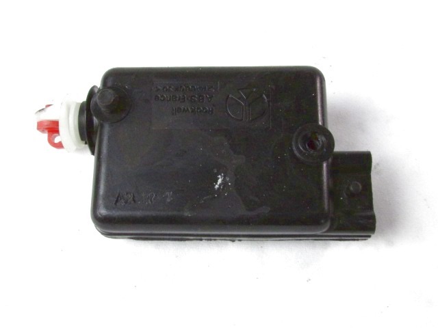 ZAKLEPANJE PRTLJA?NIH VRAT  OEM N. 9055000QAA ORIGINAL REZERVNI DEL RENAULT TWINGO C06 MK1 (1993 - 1998) BENZINA LETNIK 1998