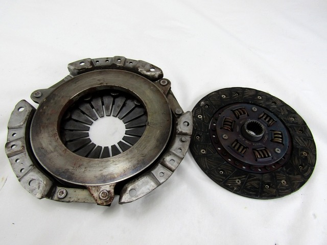 SKLOPKA OEM N. 30001-7C325 ORIGINAL REZERVNI DEL NISSAN VANETTE CARGO HC23 (1994 - 2001)DIESEL LETNIK 1997