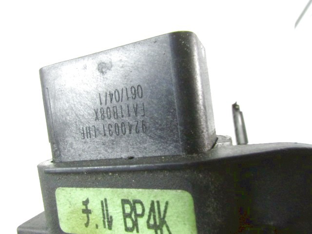 CENTRALNO ZAKLEPANJE PREDNIH LEVIH VRAT OEM N. BP4K59310C ORIGINAL REZERVNI DEL MAZDA 3 MK1 BK (2003 - 2009)DIESEL LETNIK 2005