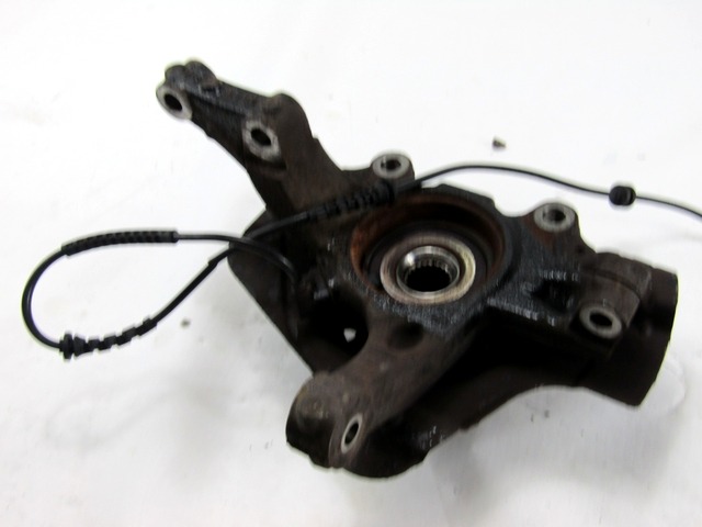 LEVI VRTLJIVI LEZAJ / PESTO KOLESA Z LEZAJEM SPREDAJ OEM N. 51776378 ORIGINAL REZERVNI DEL FIAT GRANDE PUNTO 199 (2005 - 2012) BENZINA/GPL LETNIK 2008